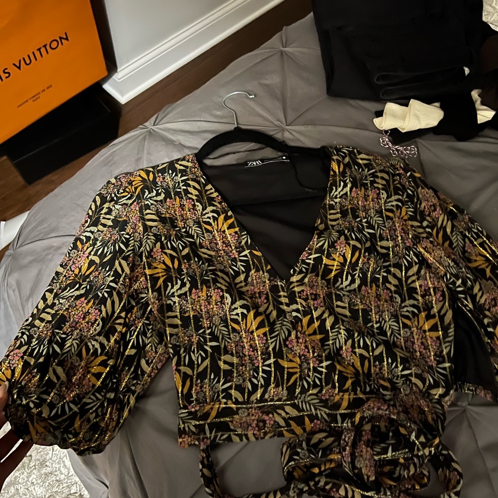 Zara wrap top